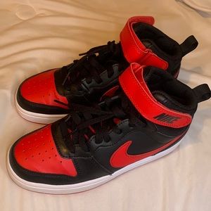 Nike Court Borough Mid Shoes